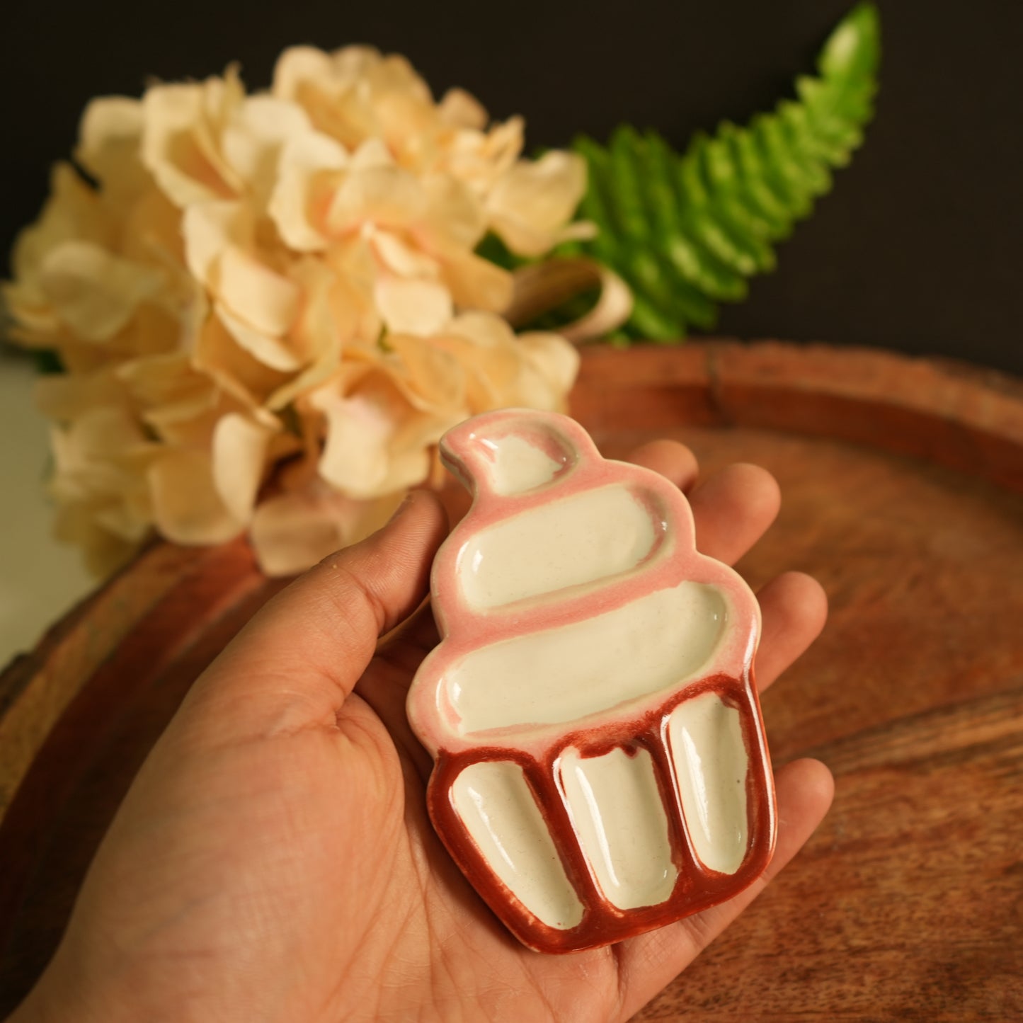 Cupcake tiny ceramic palette in India