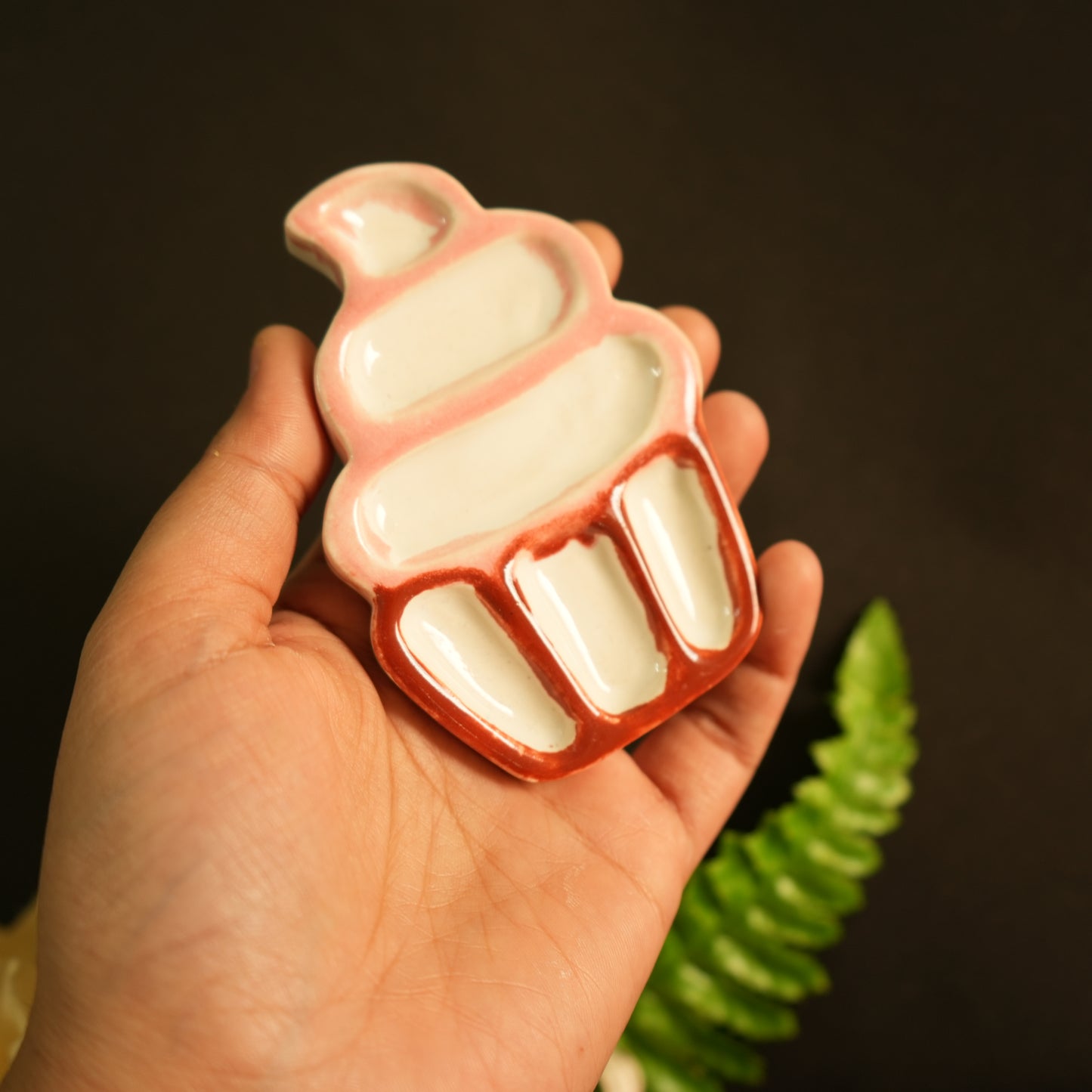 Cupcake tiny ceramic palette in India