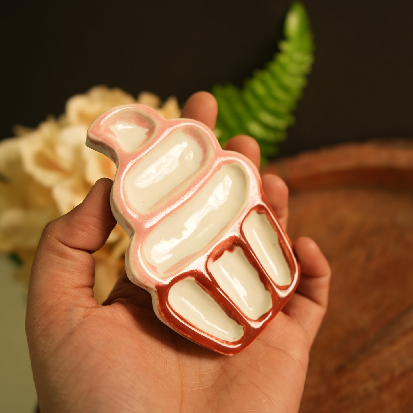 Cupcake tiny ceramic palette in India