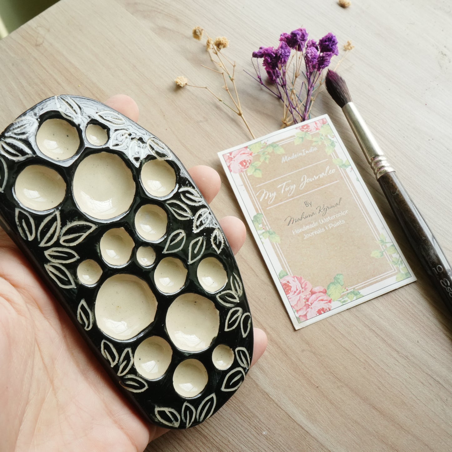 Handmade Ceramic Palette - Sgraffito Black & White floral design