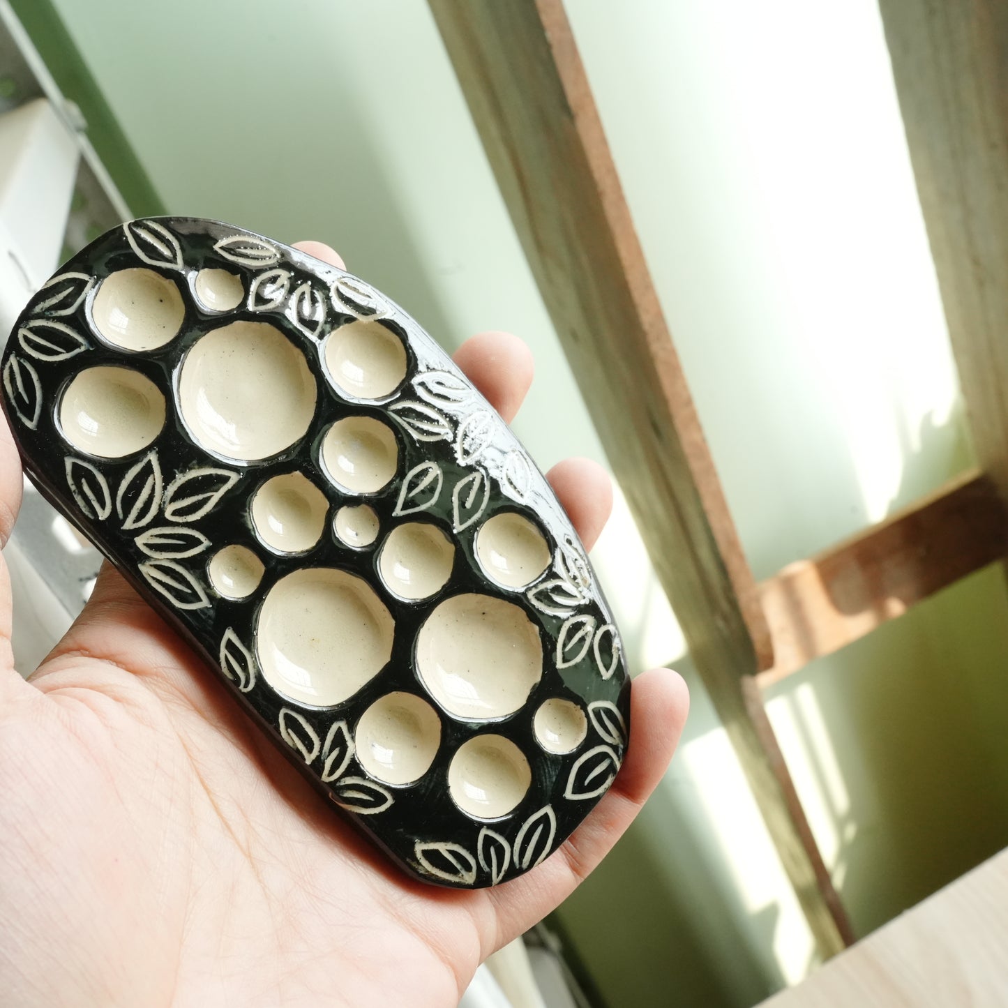 Handmade Ceramic Palette - Sgraffito Black & White floral design