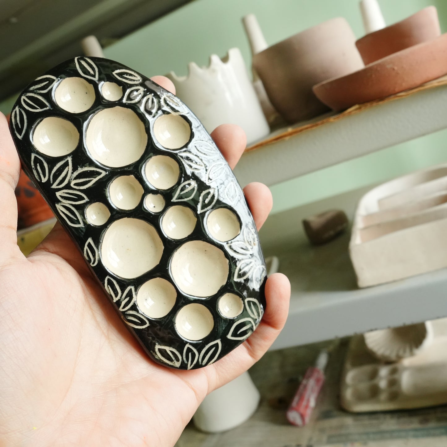 Handmade Ceramic Palette - Sgraffito Black & White floral design