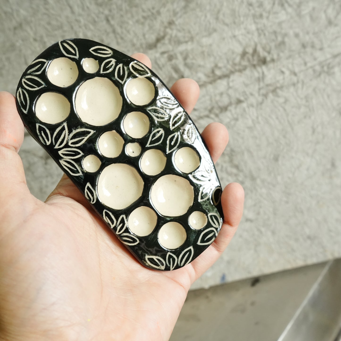 Handmade Ceramic Palette - Sgraffito Black & White floral design