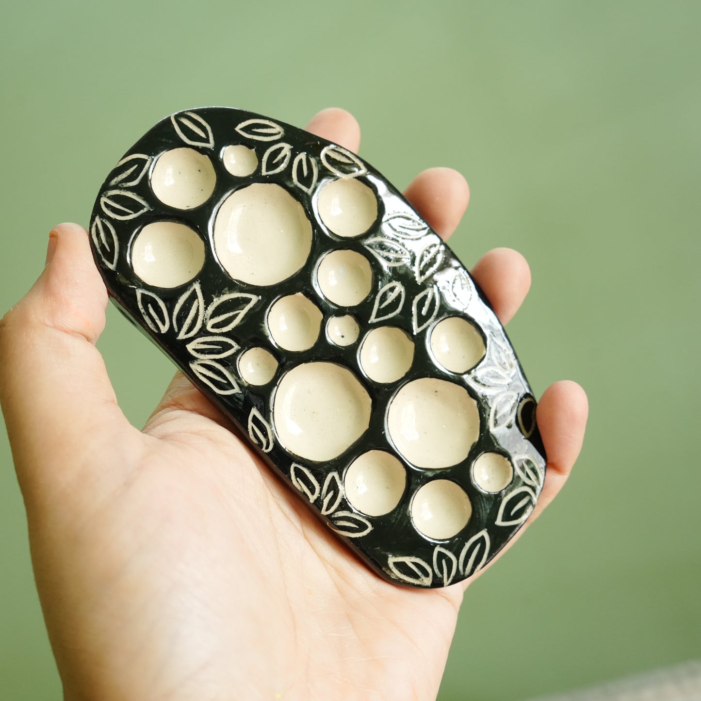 Handmade Ceramic Palette - Sgraffito Black & White floral design