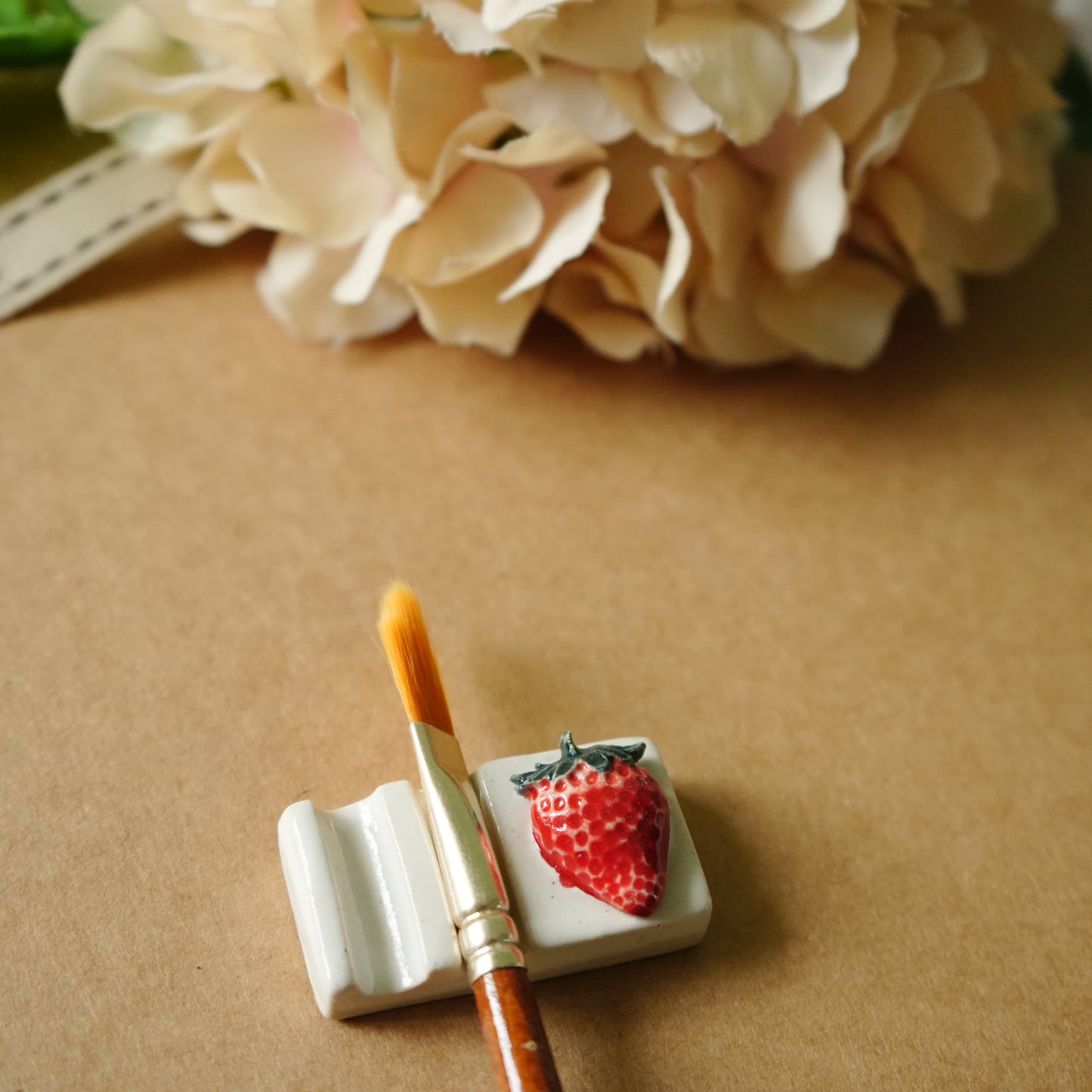 Ceramic Brushrest - Strawberry