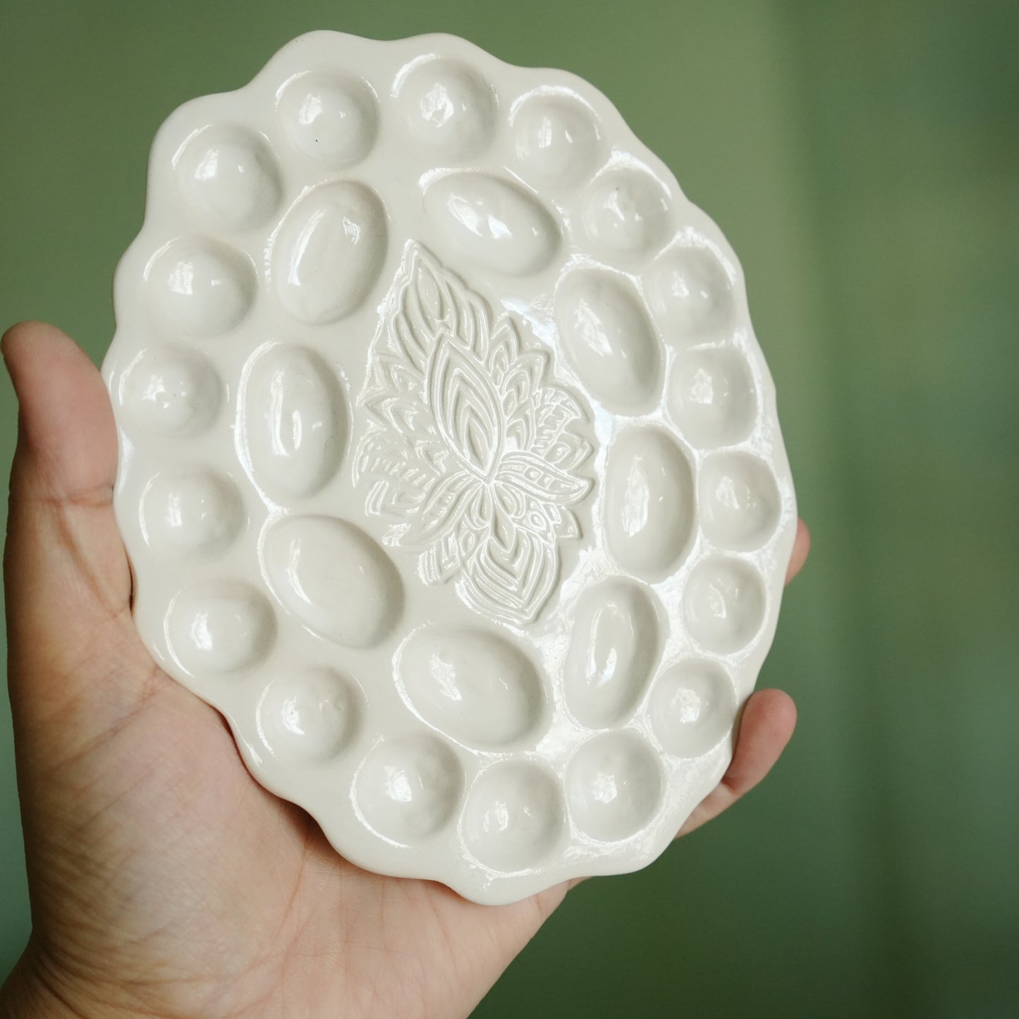 Hamsa Impression Ceramic Palette - White finish, Artist gifts, Mytinyjournal.co